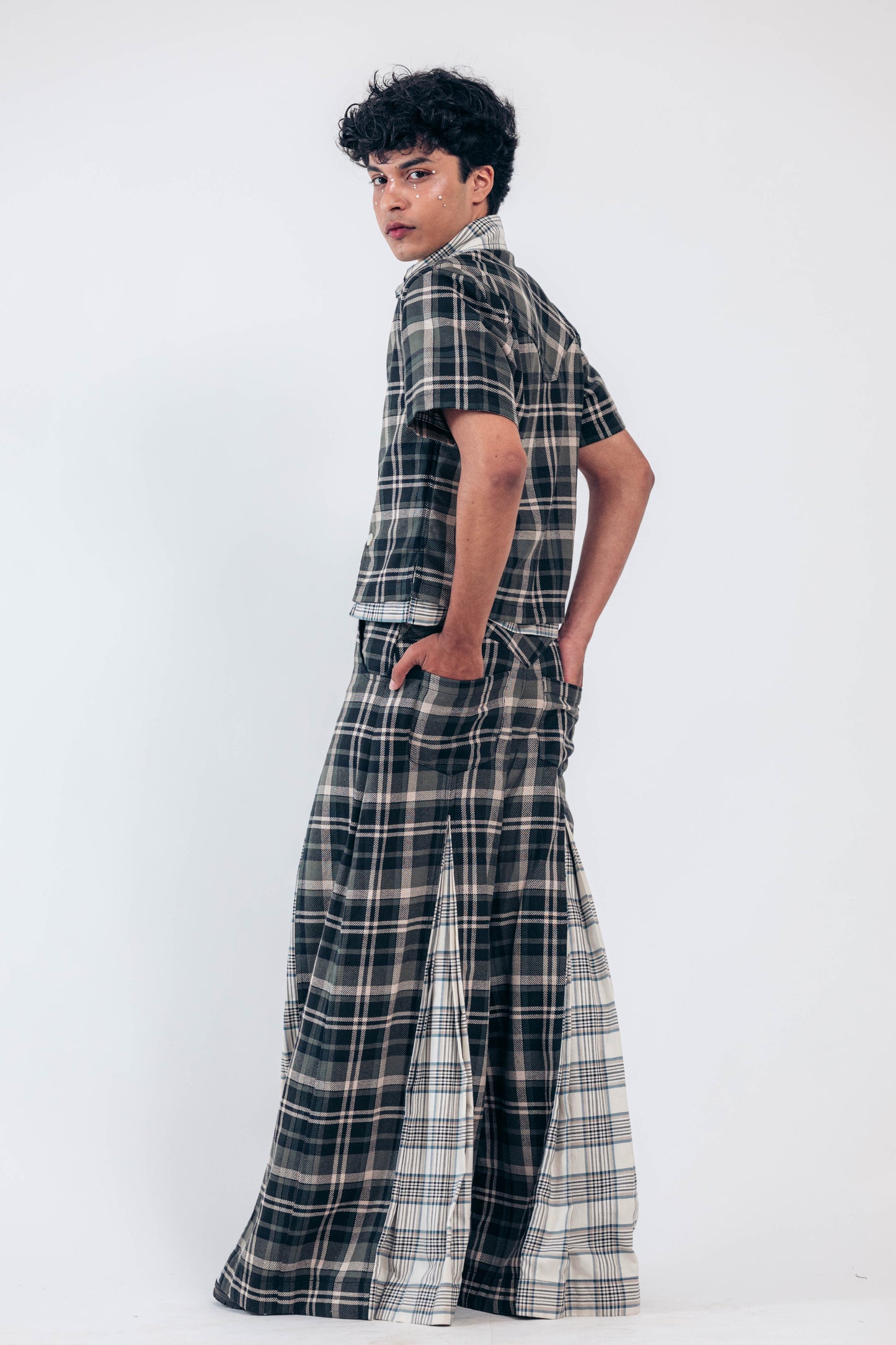 Plaid Pleated Trouser